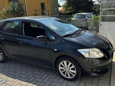 Second-hand Toyota Auris Sol 124 CP (91 kW) 2008 Negru Hatchback