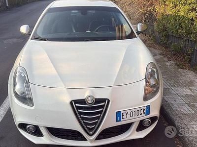 Usata Alfa Romeo Giulietta 150 CV (110 kW) 2015 Bianco Utilitaria