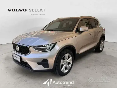 Usata Volvo XC40 Core 129 CV (94 kW) 2023 Argento SUV