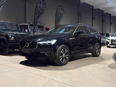 Usata Volvo XC60 Momentum 197 CV (144 kW) 2022 Nero metallizzato SUV