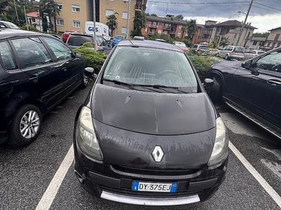 Usata Renault Clio II 75 CV (55 kW) 2009 Nero Utilitaria