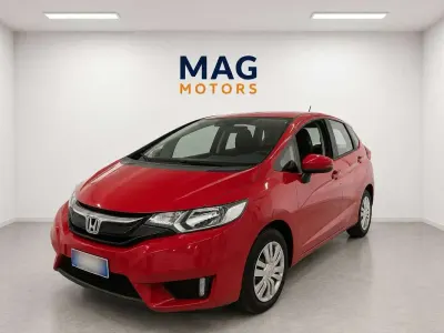 Usata Honda Jazz Trend 102 CV (75 kW) 2016 Rosso Utilitaria