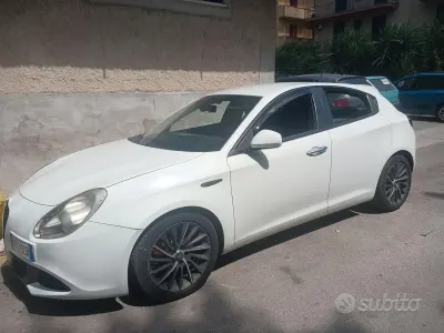 Usata Alfa Romeo Giulietta 105 CV (77 kW) 2010 Utilitaria