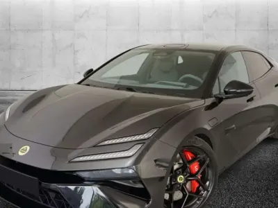 Usata Lotus Emeya 139 kW (190 CV) 2025 Nero Utilitaria