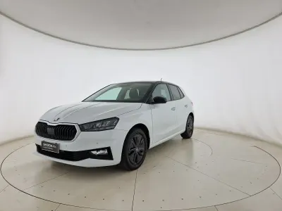 Usata Skoda Fabia 95 CV (69 kW) 2025 Bianco luna metallizzato nero tulipano perlato Utilitaria
