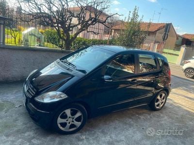 Usata Mercedes A200 109 CV (80 kW) 2008 Nero Utilitaria