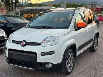 Usata Fiat Panda 4x4 Anniversary 86 CV (63 kW) 2014 Bianco Utilitaria