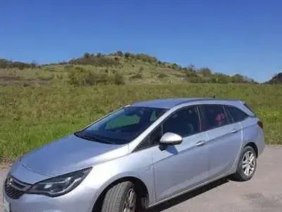 Usata Opel Astra Business 110 CV (80 kW) 2016 Station wagon