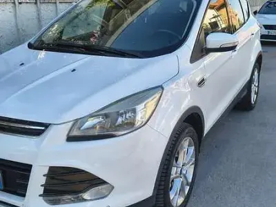 Usata Ford Kuga Titanium 150 CV (110 kW) 2016 SUV