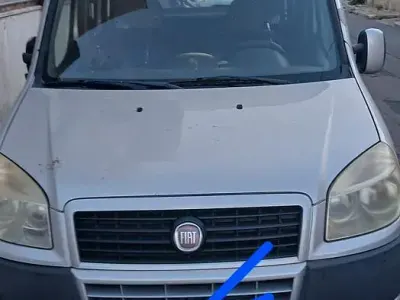 Usata Fiat Doblò 90 CV (66 kW) 2009 Monovolume