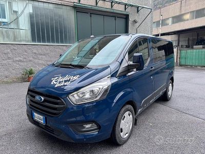 Usata Ford Transit Custom Trend 130 CV (95 kW) 2022 Blu Station wagon