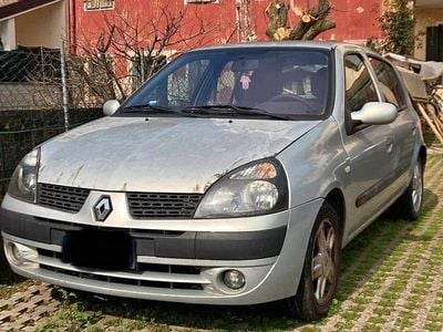 Usata Renault Clio II 2004 Grigio Utilitaria