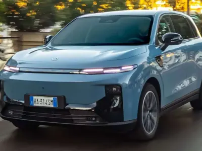 Nuova Leapmotor B10 160 kW (218 CV) 2026 Argento SUV