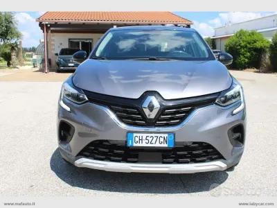 Usata Renault Captur Business 101 CV (74 kW) 2021 SUV