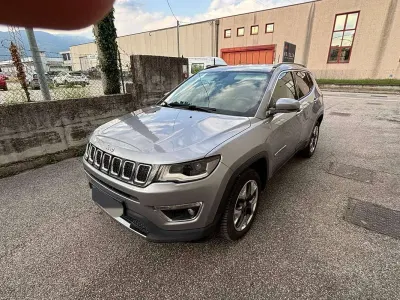 Usata Jeep Compass Limited 140 CV (102 kW) 2019 Grigio SUV