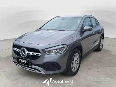 Usata Mercedes GLA200 Business 150 CV (110 kW) 2021 Grigio SUV