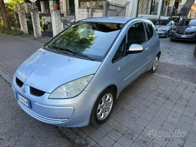 Usata Mitsubishi Colt Invite 75 CV (55 kW) 2005 Grigio Utilitaria