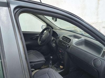 Usata Fiat Punto Active 69 CV (50 kW) 2004 Utilitaria