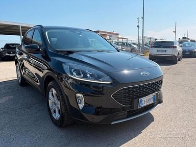 Usata Ford Kuga 120 CV (88 kW) 2022 Nero SUV