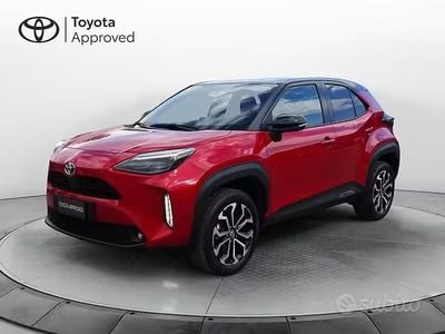 Usata Toyota Yaris Cross Trend 116 CV (85 kW) 2022 Rosso SUV