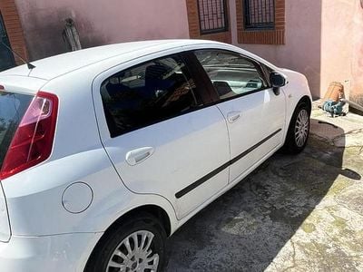 Usata Fiat Punto 75 CV (55 kW) 2010 Bianco Utilitaria