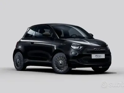 Nuova Fiat 500 Icon 65 CV (47 kW) 2026 Nero Berlina