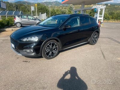 Usata Ford Focus Active 125 CV (91 kW) 2019 Nero Berlina
