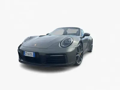 Usata Porsche 992 450 CV (330 kW) 2020 Verde Cabrio