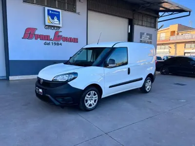 Usata Fiat Doblò Easy 95 CV (69 kW) 2021 Bianco Monovolume