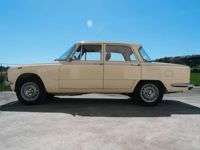 Usata Alfa Romeo Giulia Super 88 CV (64 kW) 1976 Beige Berlina