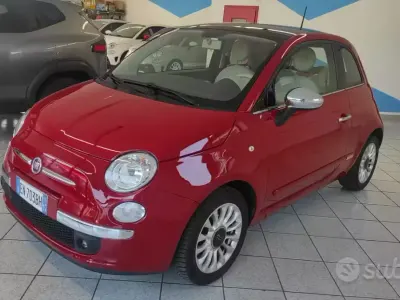 Usata Fiat 500 Lounge 70 CV (51 kW) 2012 Rosso Utilitaria