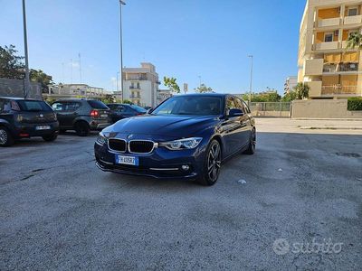 Usata BMW 320 Sport Line 190 CV (139 kW) 2017 Blu Station wagon