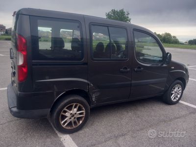 usata Fiat Doblò 1.9 cv 105 autovettura 5 posti