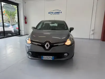 Usata Renault Clio IV 73 CV (53 kW) 2015 Grigio Berlina