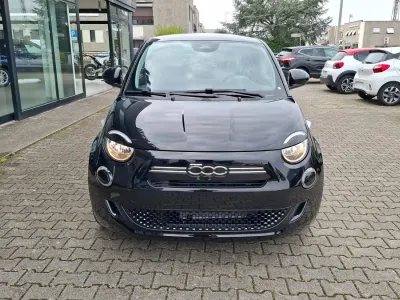 Nuova Fiat 500 65 CV (47 kW) 2026 Nero