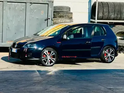Usata Volvo C30 109 CV (80 kW) 2010 Bluazzurro Utilitaria