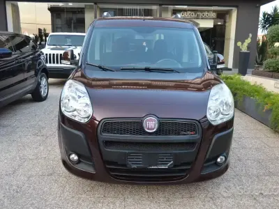 Usata Fiat Doblò Dynamic 105 CV (77 kW) 2011 Rosso Monovolume