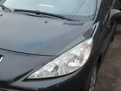 Usata Peugeot 207 73 CV (53 kW) 2013 Nero Berlina
