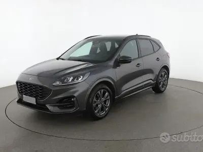 Usata Ford Kuga ST-Line 152 CV (111 kW) 2022 Grigio SUV