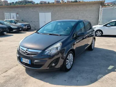 Usata Opel Corsa Cosmo 85 CV (62 kW) 2015 Grigio Utilitaria