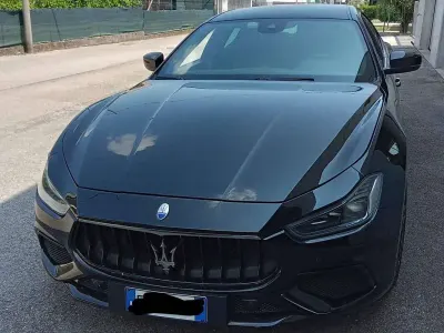 Usata Maserati Ghibli 275 CV (202 kW) 2019 Nero Berlina