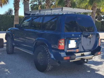 Usata Nissan Patrol 158 CV (116 kW) 2002 Blu/azzurro SUV