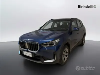 Käytetty BMW X1 Comfort Edition 150 HP (110 kW) 2023 Sininen Katumaasturi