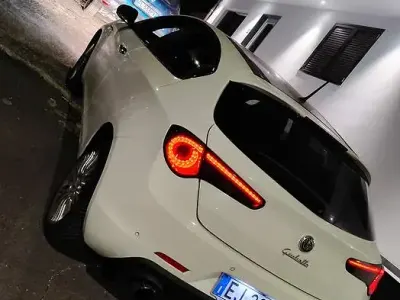 Usata Alfa Romeo Giulietta 140 CV (102 kW) 2011 Bianco Utilitaria