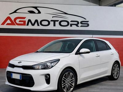 Käytetty Kia Rio 101 HP (74 kW) 2018 Valkoinen Sedan