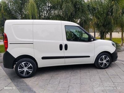 Usata Fiat Doblò Business 120 CV (88 kW) 2021 Bianco Monovolume