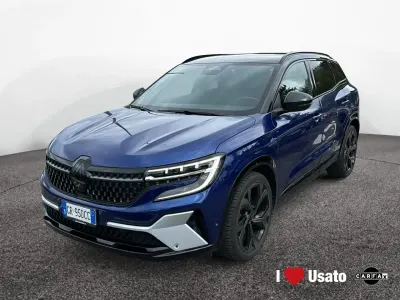 Usata Renault Clio Iconic 200 CV (147 kW) 2023 Blu Utilitaria