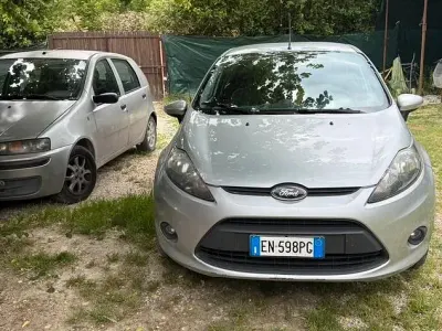 Occasion Ford Fiesta Titanium 82 PK (60 kW) 2012 Grijs Sedan
