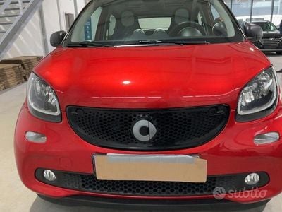 Usata Smart ForFour Passion 90 CV (66 kW) 2017 Rosso Utilitaria