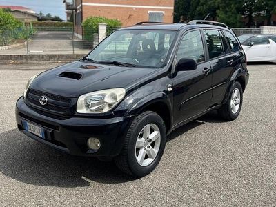 Usata Toyota RAV4 116 CV (85 kW) 2003 Nero Station wagon